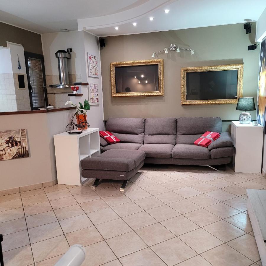 Chic & Relax Apartment Римини Экстерьер фото
