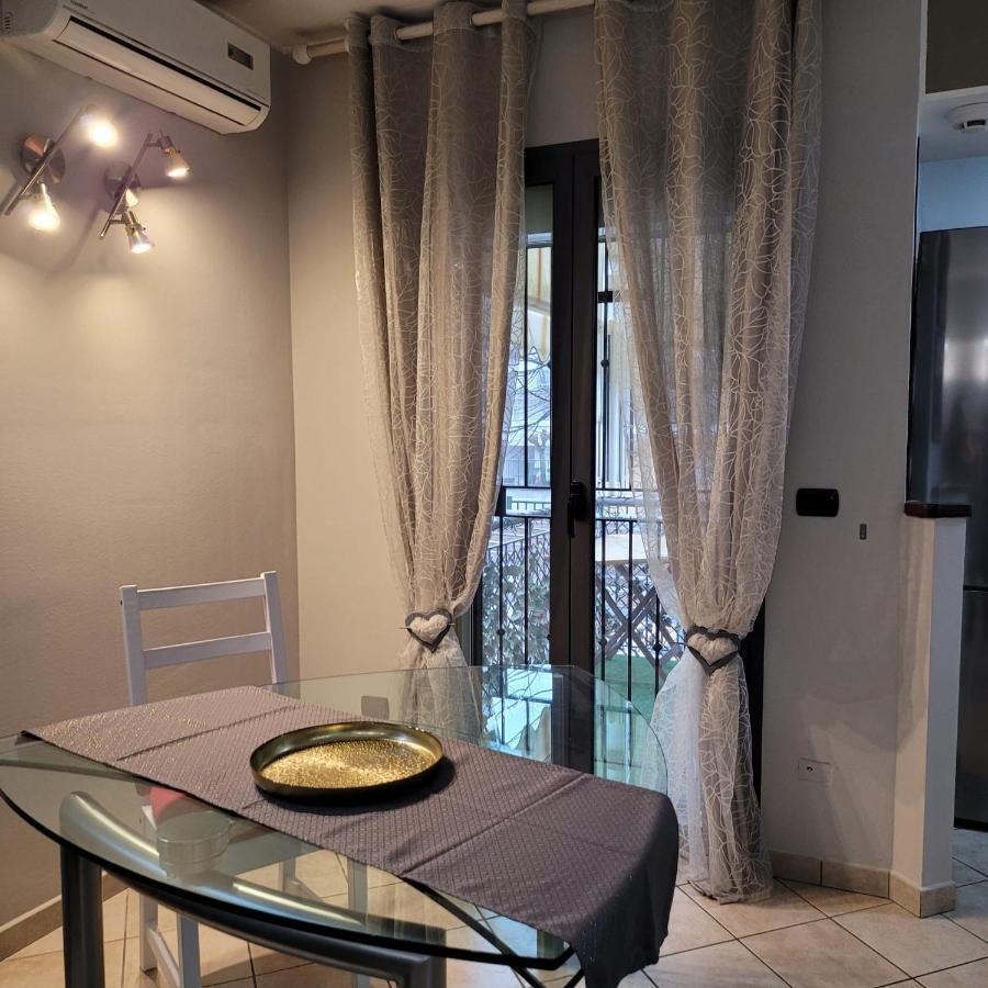 Chic & Relax Apartment Римини Экстерьер фото